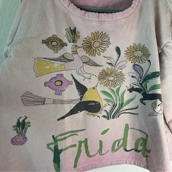 Magnolia Pearl Flight Flowers Frida Nago
Sweatshirt OS - Picture 6 of 9